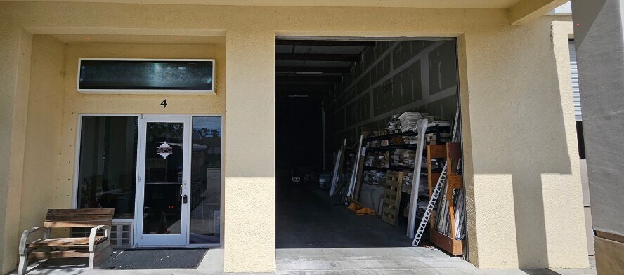 3557 Plover Ave, Naples, FL à vendre Photo du bâtiment- Image 1 de 1