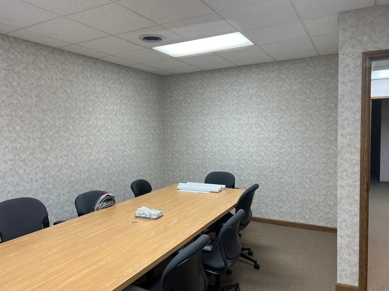 210 McClellan St, Wausau, WI à louer - Photo intérieure - Image 2 de 6