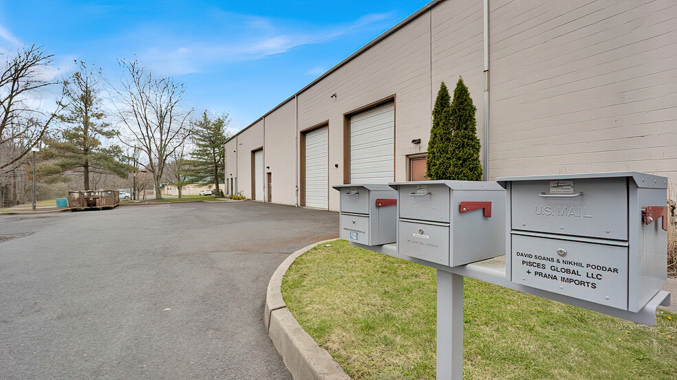 9 Shirley Ave, Somerset, NJ for lease - Building Photo - Image 2 of 20