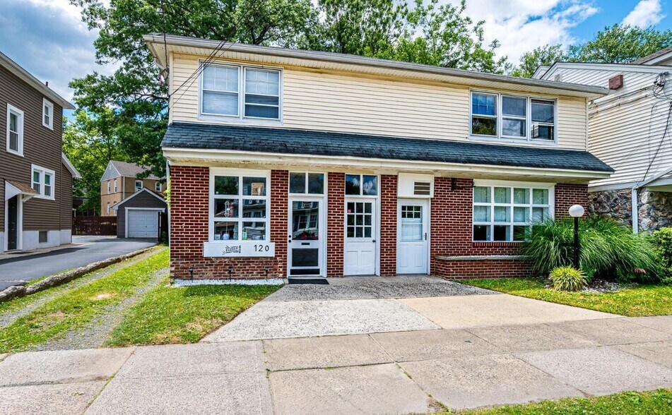 120 Main St, South Bound Brook, NJ à louer - Photo du bâtiment - Image 3 de 3