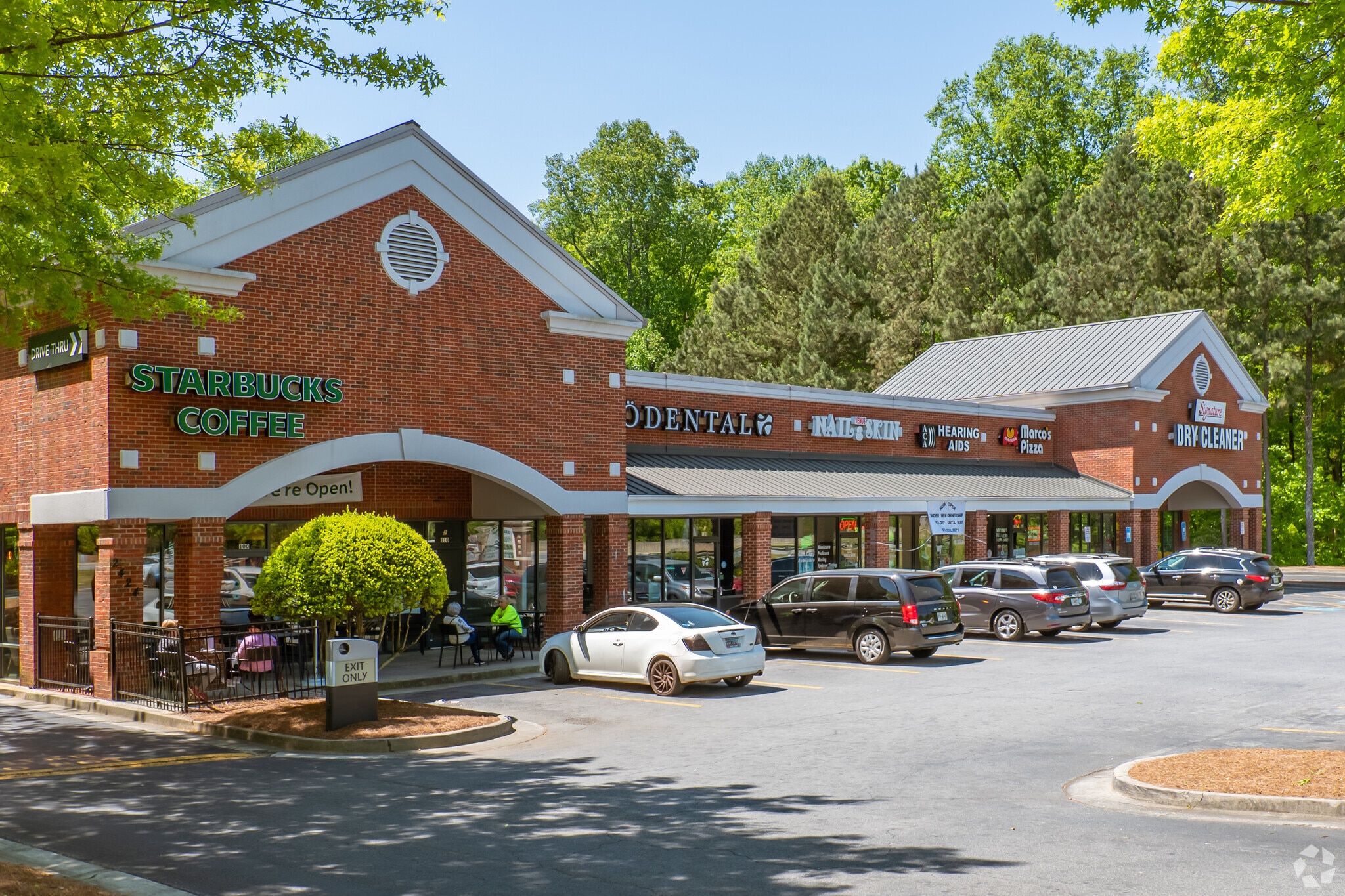 2424 Roswell Rd, Marietta, GA à louer Photo du bâtiment- Image 1 de 7
