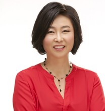 Joanne Lee