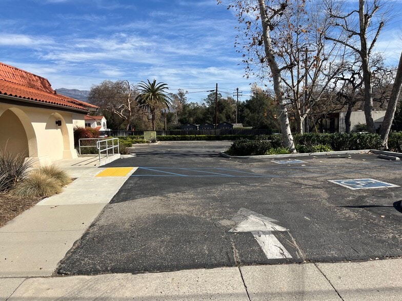 110 S Ventura St, Ojai, CA for lease - Building Photo - Image 2 of 33