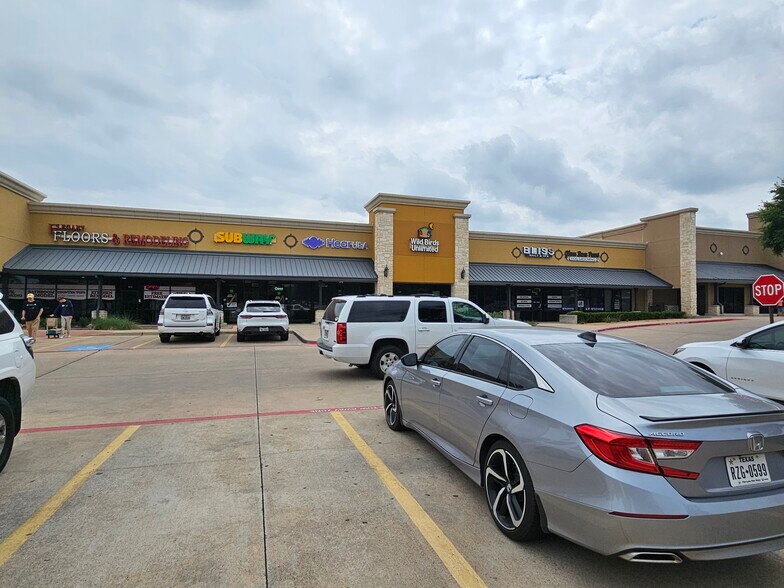 2041-2061 Rufe Snow Dr, Keller, TX à louer - Photo du bâtiment - Image 2 de 5