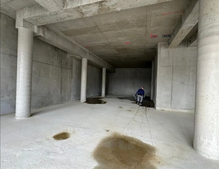Retail in Créteil for lease - Building Photo - Image 3 of 7