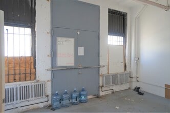 47-09 30th St, Long Island City, NY for lease Building Photo- Image 2 of 22