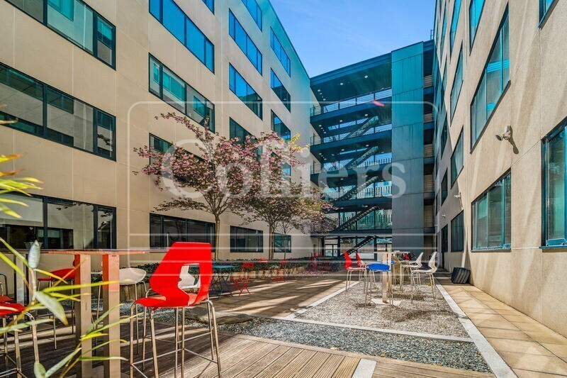 241 Rue Garibaldi, Lyon à louer - Photo du bâtiment - Image 3 de 14