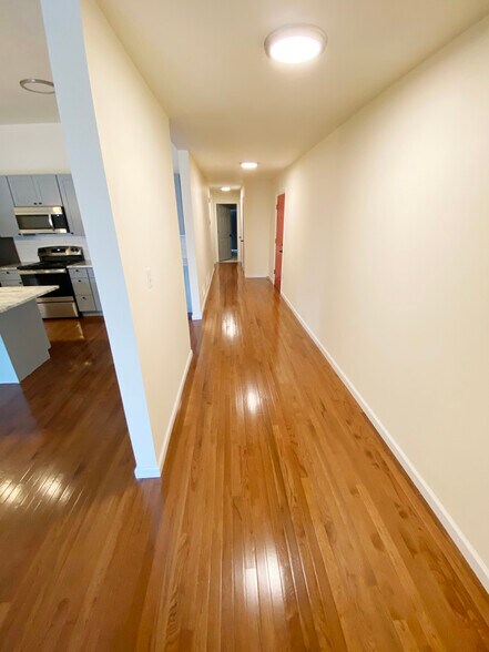 1-5 Broadway, Bangor, PA à vendre - Photo intérieure - Image 3 de 18