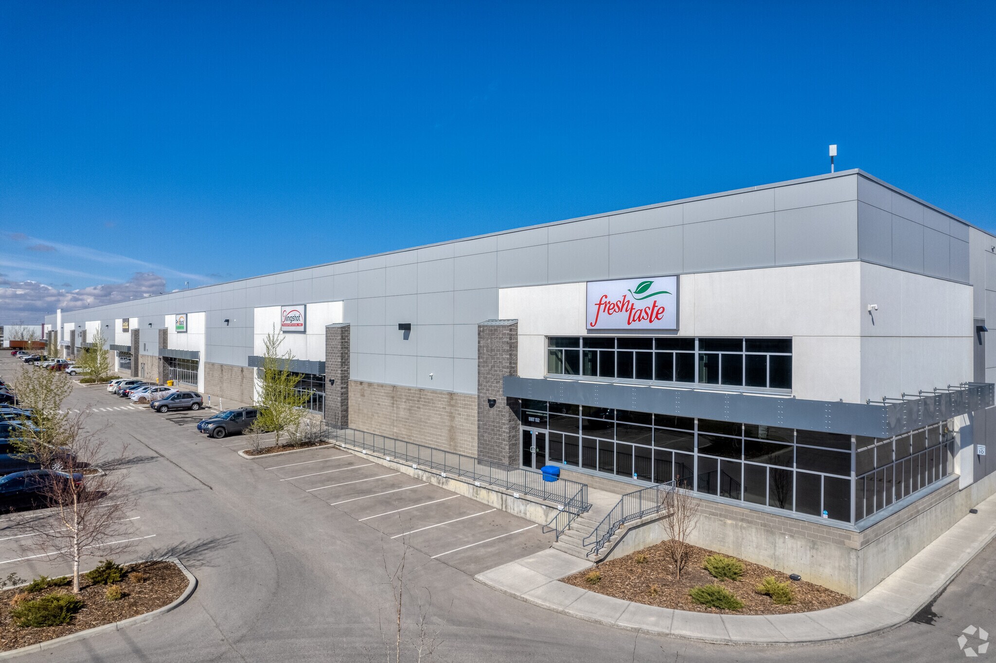 10450 50th St SE, Calgary, AB for sale Primary Photo- Image 1 of 1