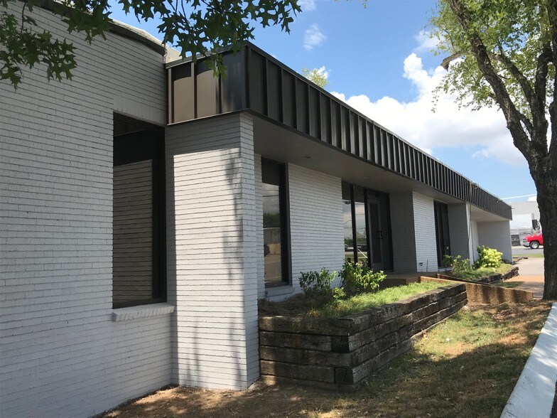 2617 Grandview Ave, Nashville, TN à louer - Photo du bâtiment - Image 2 de 56