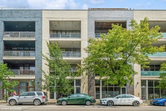 Plus de détails pour 843 N California Ave, Chicago, IL - Spécialité à vendre