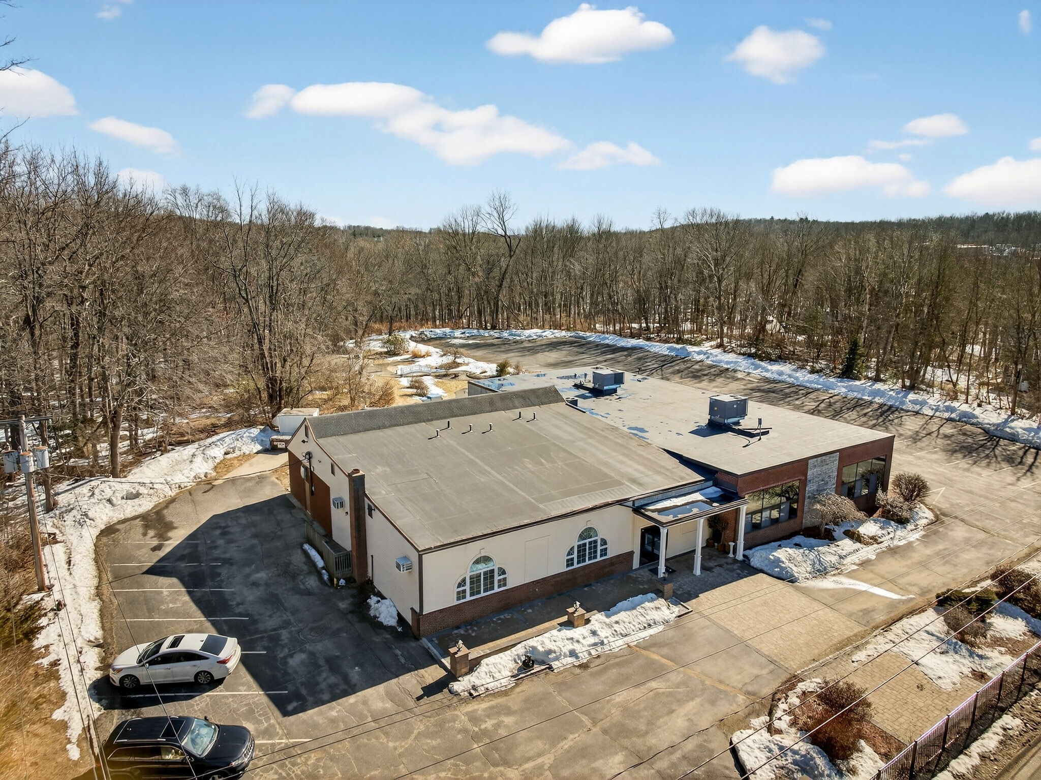 1146 Spindle Hill Rd, Wolcott, CT à vendre Photo principale- Image 1 de 31