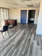 2412 S Crabtree Dr, Princeton, IN for lease Interior Photo- Image 2 of 10