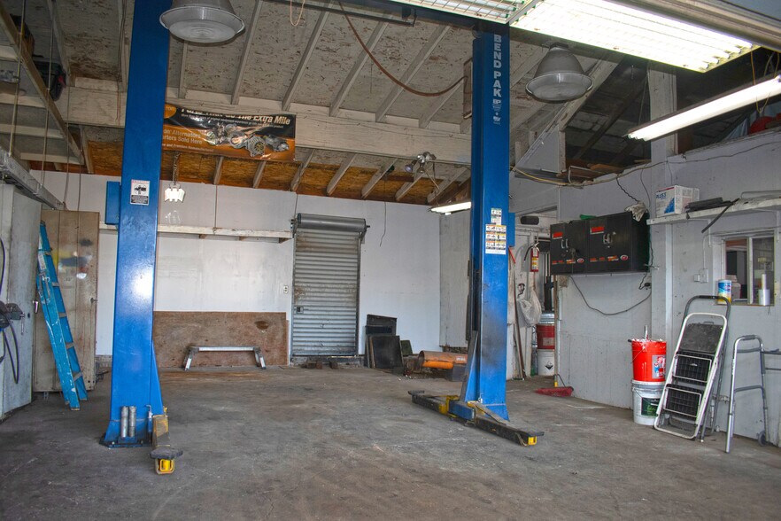 1239 Cleveland Ave, Santa Rosa, CA à vendre - Photo intérieure - Image 3 de 15