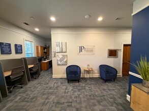 411 W Main St, Round Rock, TX for lease Interior Photo- Image 2 of 9