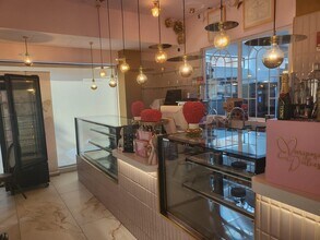 Commerce de détail dans Majadahonda, Madrid à louer Photo intérieure- Image 2 de 17