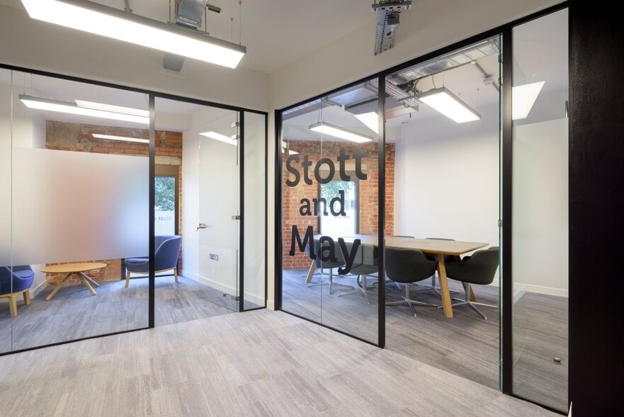 37-43 Blagrave St, Reading for lease - Interior Photo - Image 2 of 24