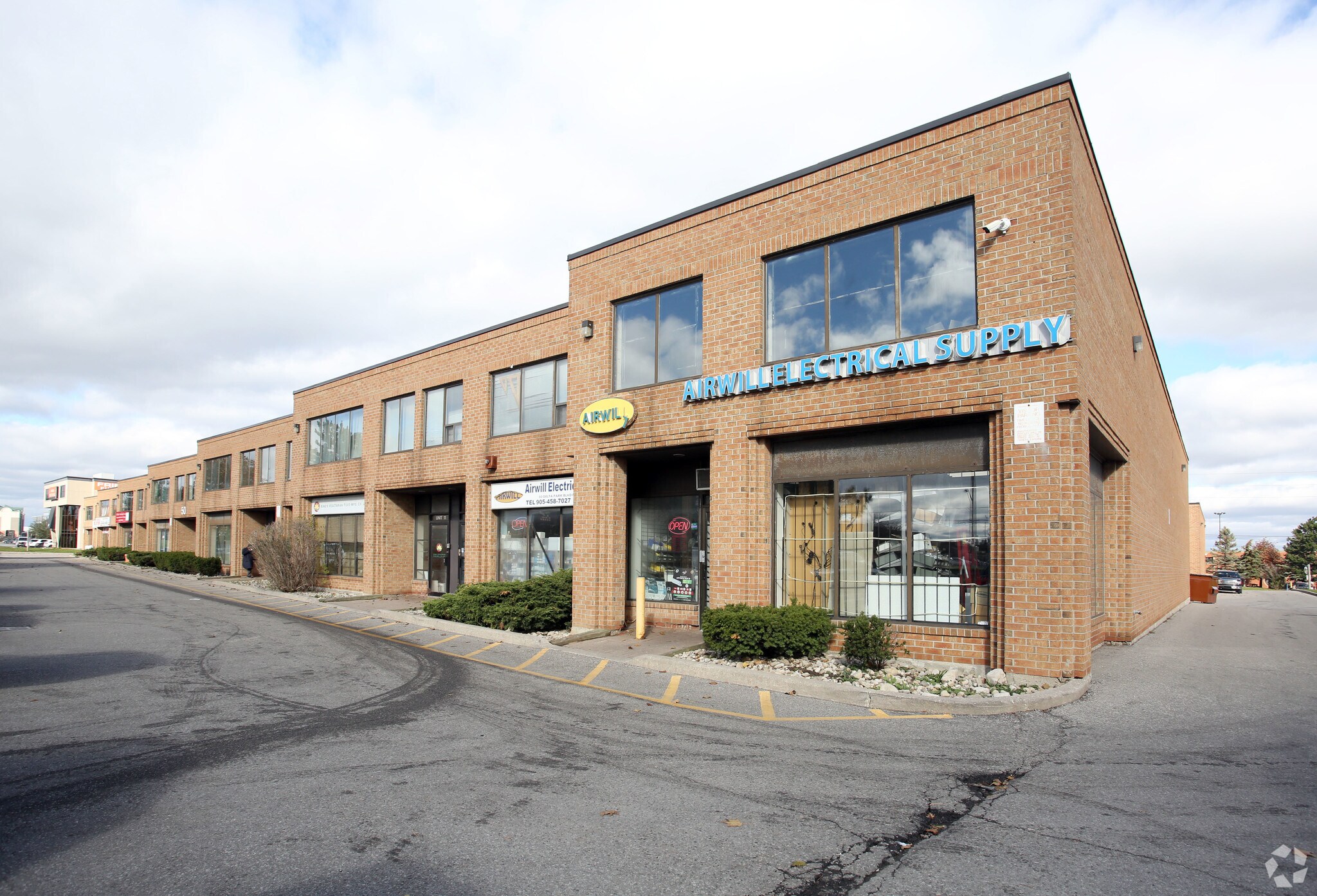 50 Delta Park Blvd, Brampton, ON à vendre Photo principale- Image 1 de 1