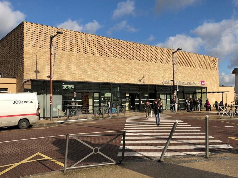 Flex in Aulnay-sous-Bois for lease - Building Photo - Image 3 of 3