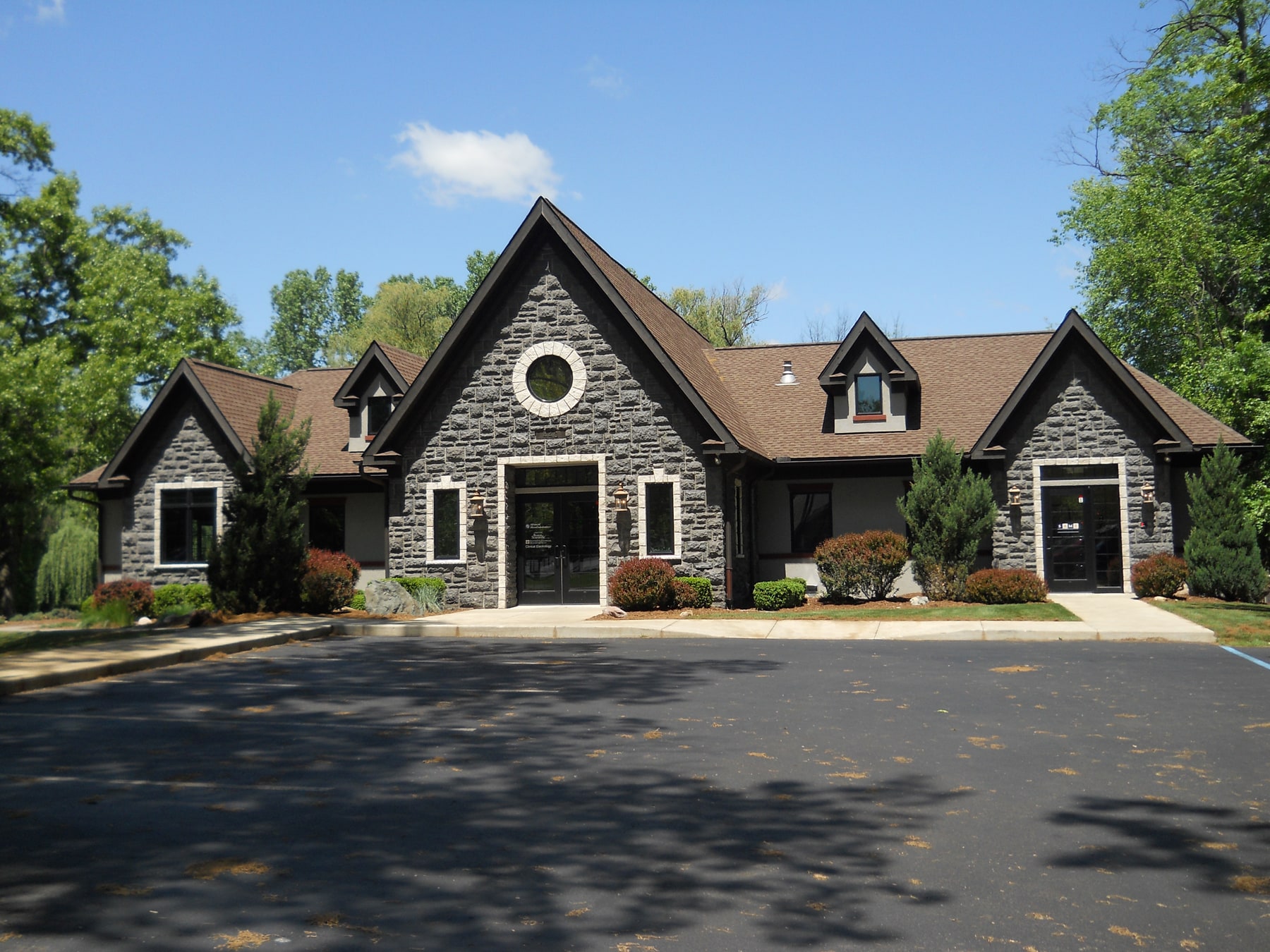 440 W Centre Ave, Portage, MI for lease Building Photo- Image 1 of 13