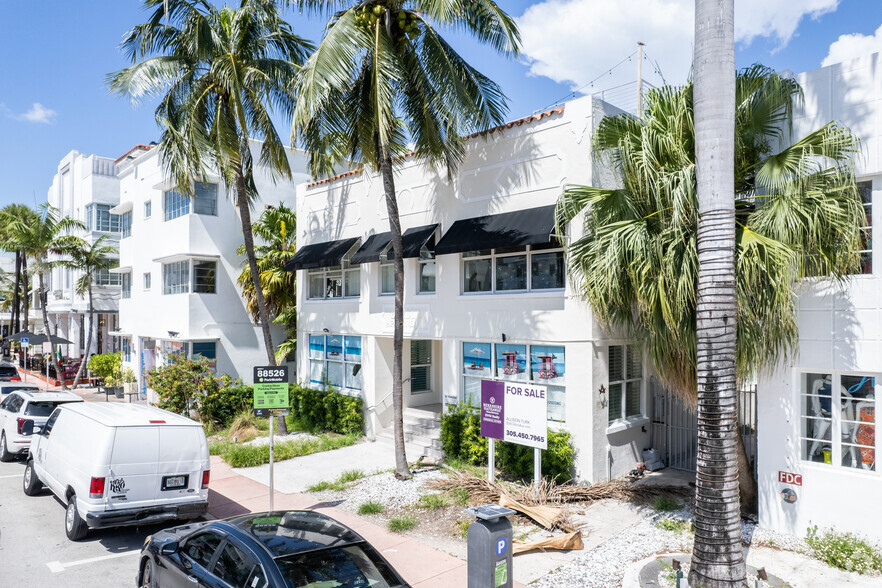 826 Collins Ave, Miami Beach, FL à louer - Photo principale - Image 1 de 15