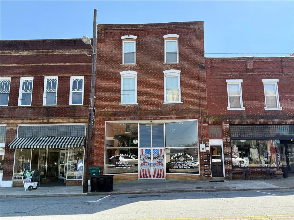 106 E Murphy, Madison, NC for sale Primary Photo- Image 1 of 8