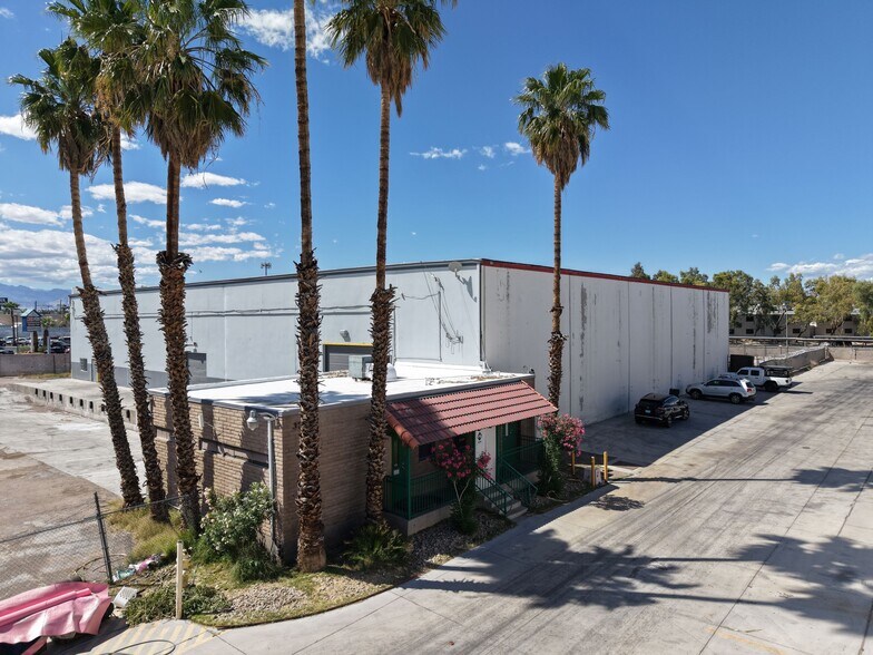 3250 Palm Pky, Las Vegas, NV à vendre - Photo du bâtiment - Image 2 de 21