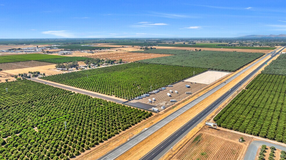 2150 Prospect st, Porterville, CA for lease - Building Photo - Image 2 of 9