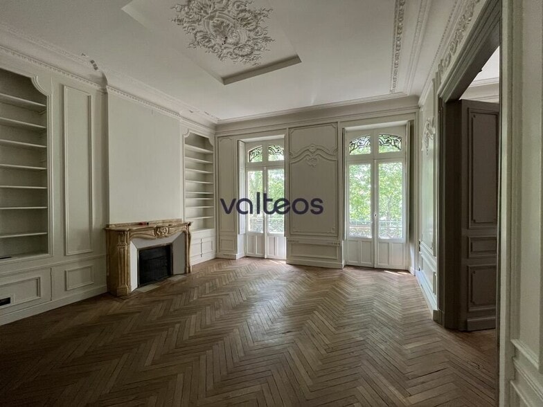 6 Allées Forain François Verdier, Toulouse for lease - Interior Photo - Image 3 of 10