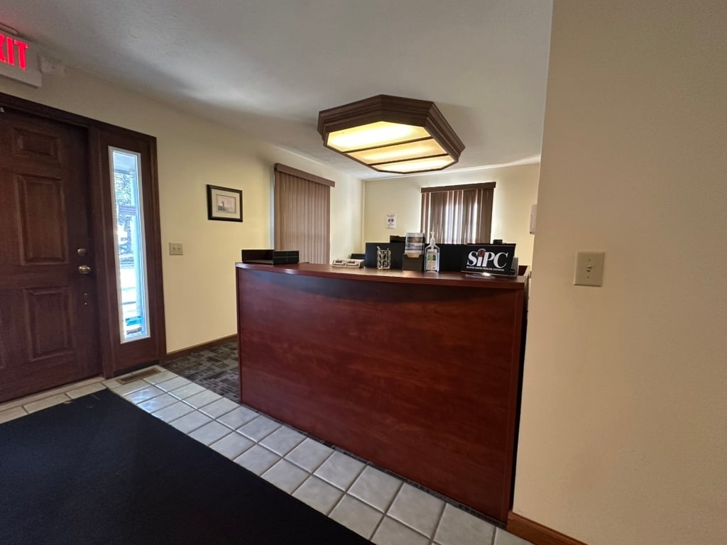 800 E Franklin St, Dayton, OH 45459 - Unité 800 - - Photo intérieure - Image 1 of 11