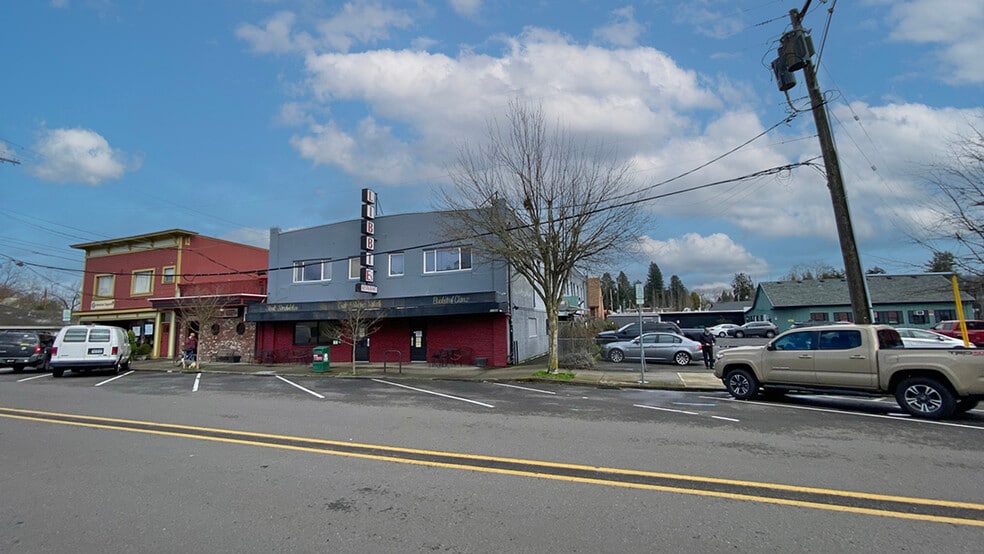 11056-11070 SE Main St, Milwaukie, OR à vendre - Photo du bâtiment - Image 2 de 15