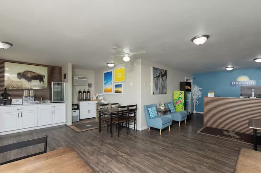109 16th St, Wheatland, WY for sale - Building Photo - Image 3 of 12