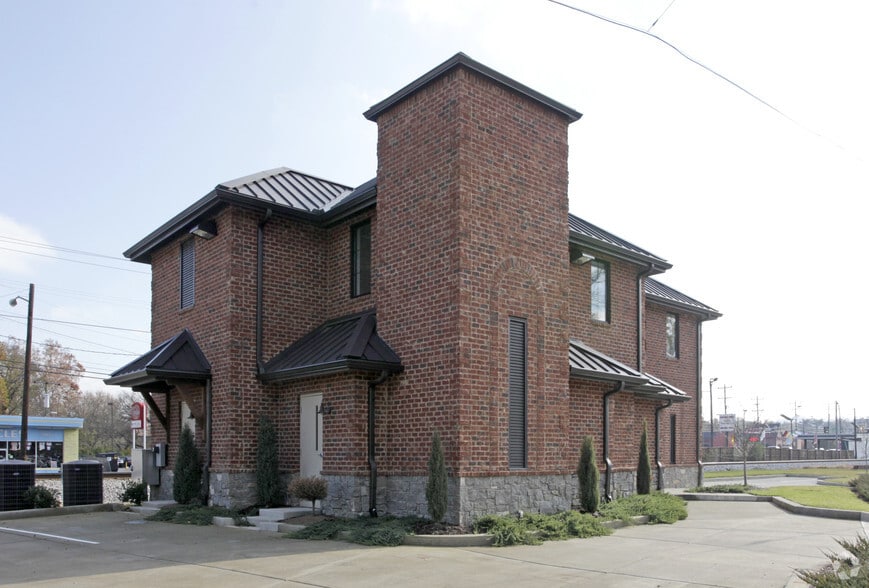 5701 Old Harding Rd, Nashville, TN for lease - Building Photo - Image 3 of 3