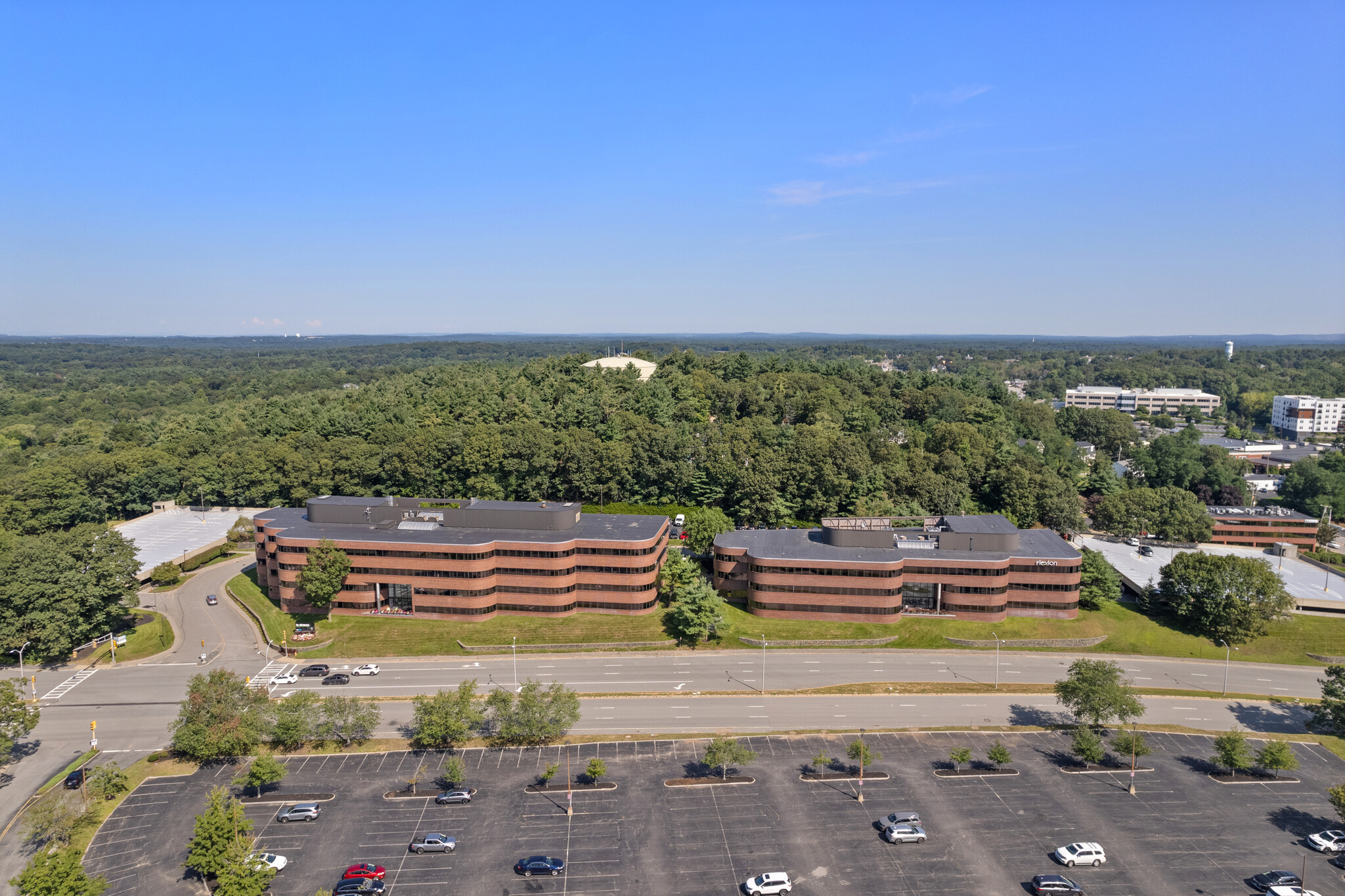 10 Burlington Mall Rd, Burlington, MA for lease Building Photo- Image 1 of 6