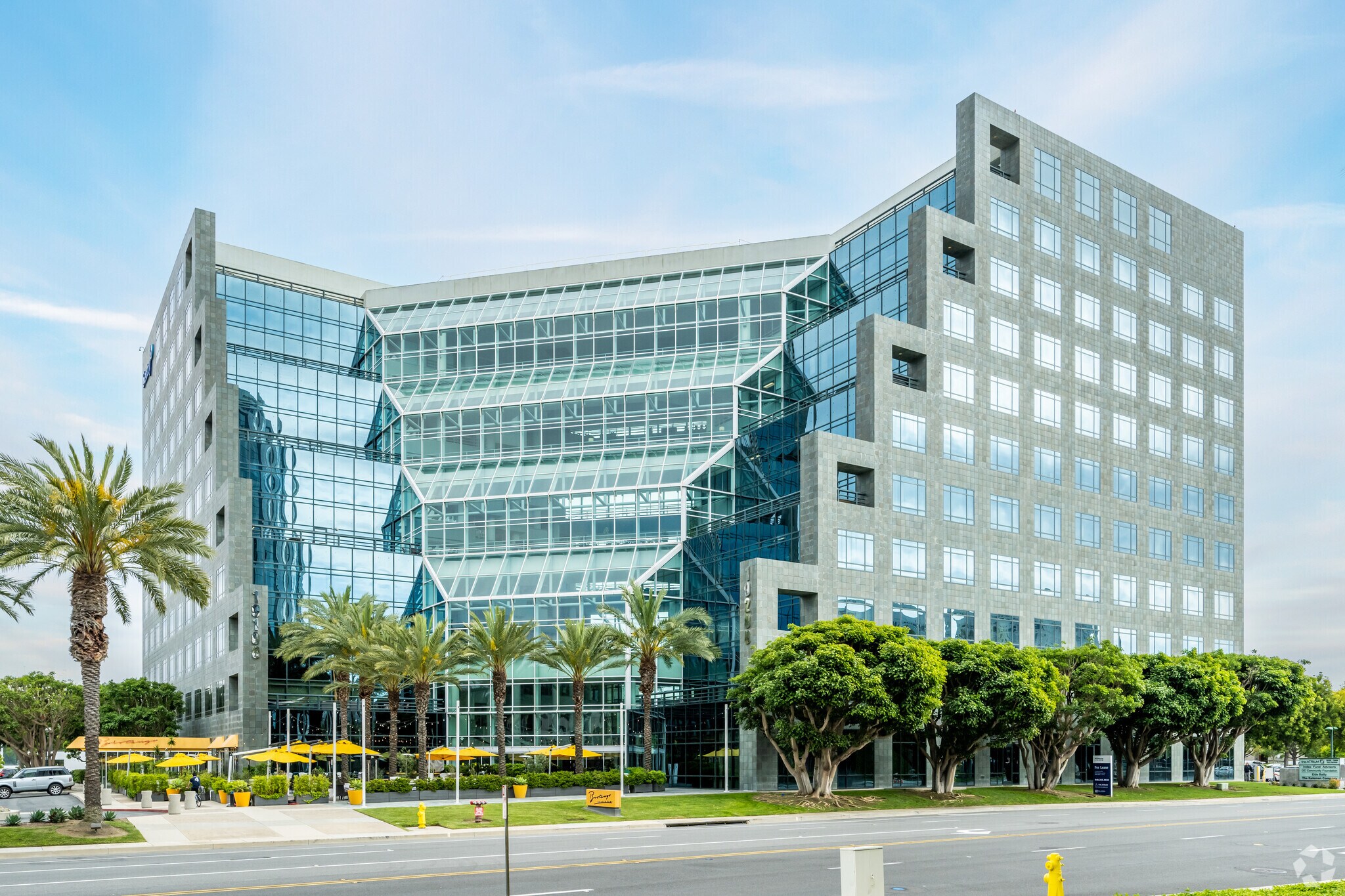 19100 Von Karman Ave, Irvine, CA for lease Primary Photo- Image 1 of 7