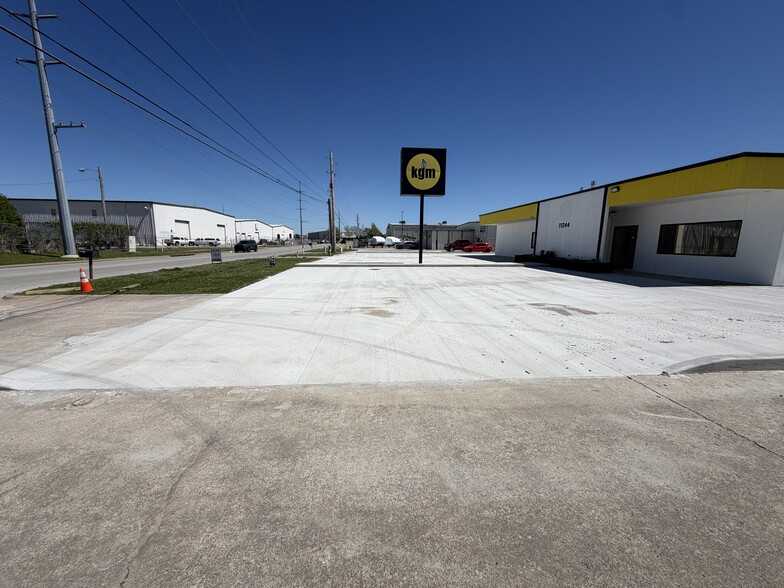 11244 E 55th Pl, Tulsa, OK for lease - Building Photo - Image 2 of 25