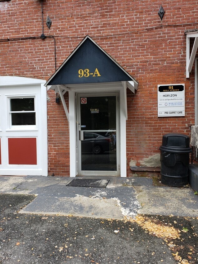 95 Mill St, Springfield, MA for lease Building Photo- Image 1 of 1