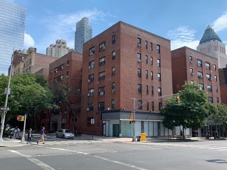 830-840 Ninth Ave, New York, NY for lease - Building Photo - Image 3 of 4