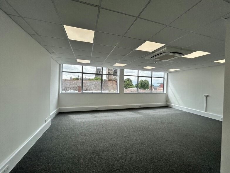 91-93 High St, Worcester for lease - Building Photo - Image 3 of 9