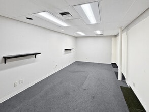 26234-26238 Pacific Hwy S, Kent, WA for sale Interior Photo- Image 1 of 4