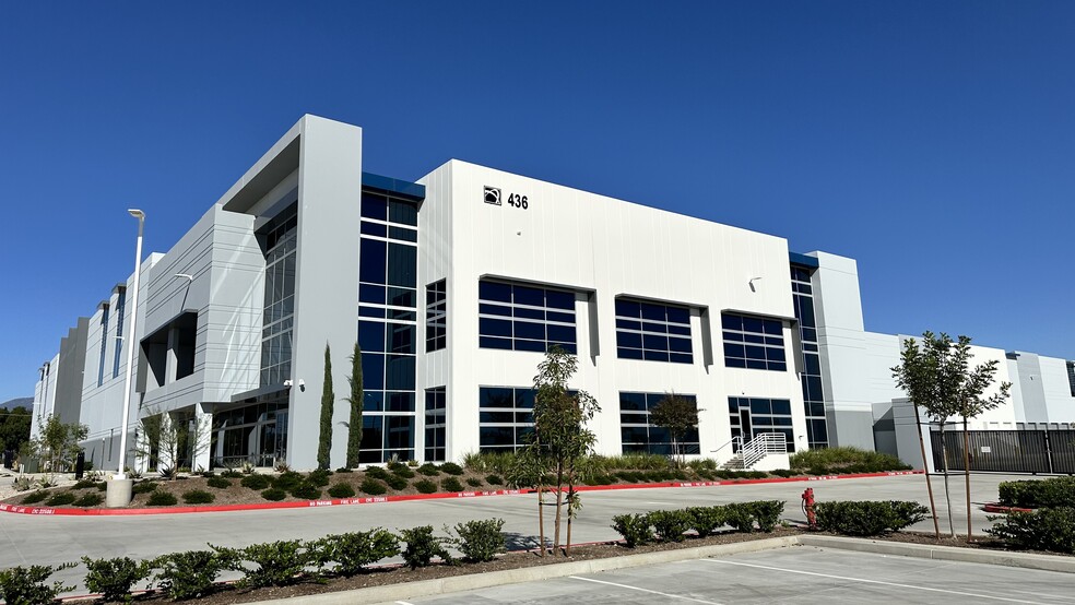 436 W Rialto Ave, Rialto, CA for lease - Building Photo - Image 2 of 2
