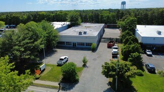 Plus de détails pour 28 Old Dock Rd, Yaphank, NY - Industriel à vendre