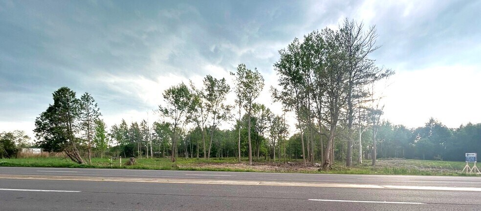 7767 Henry Clay Blvd, Liverpool, NY for sale - Building Photo - Image 3 of 10