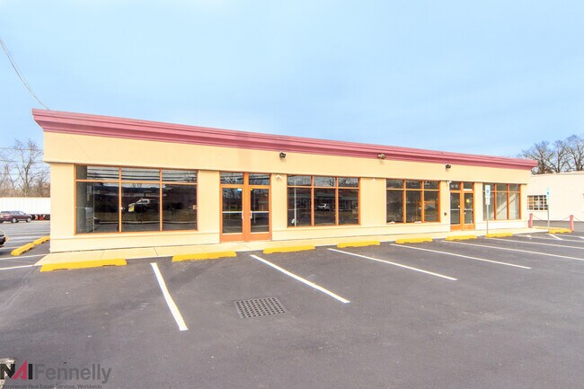Plus de détails pour 18 Arctic Pky, Ewing, NJ - Commerce de détail à louer