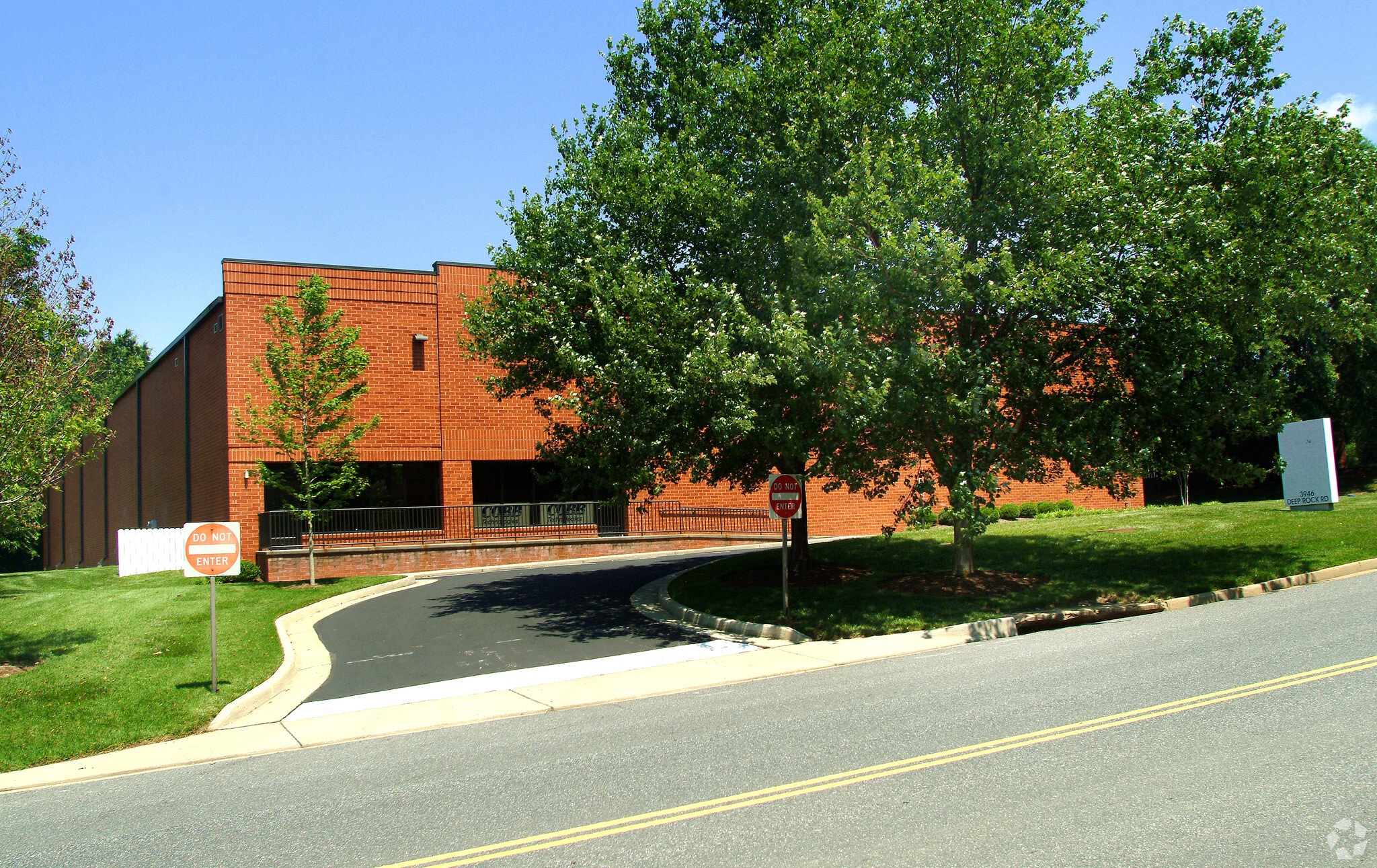 3946 Deep Rock Rd, Richmond, VA for lease Primary Photo- Image 1 of 10