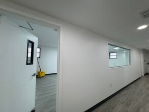 3612-3614 E Tremont Ave, Bronx, NY for lease Interior Photo- Image 1 of 12