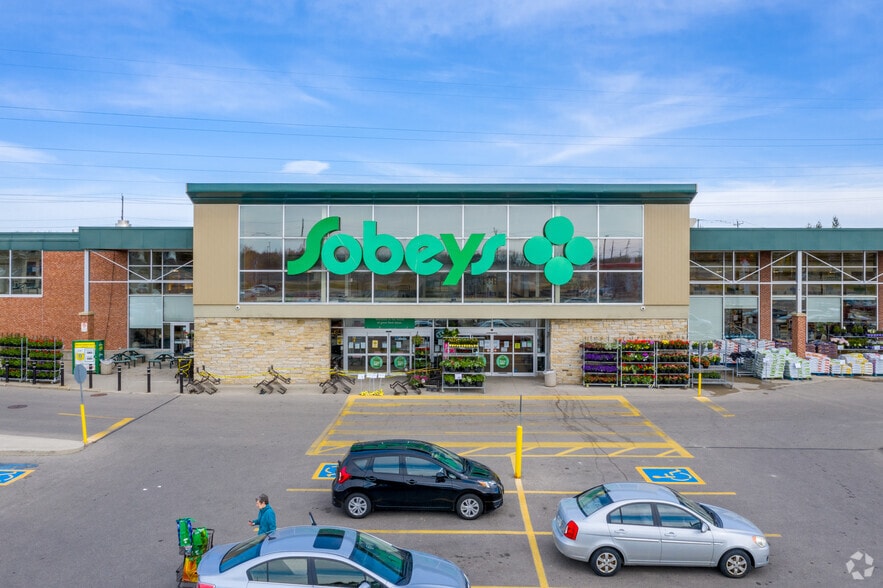 450 Columbia St W, Waterloo, ON à louer - Photo principale - Image 1 de 9