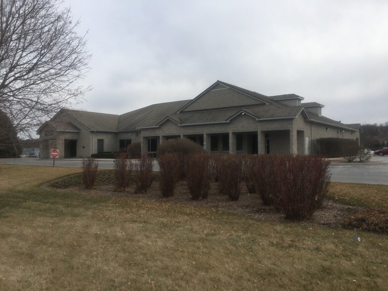 1906 Holian Dr, Spring Grove, IL à louer - Autre - Image 2 de 11