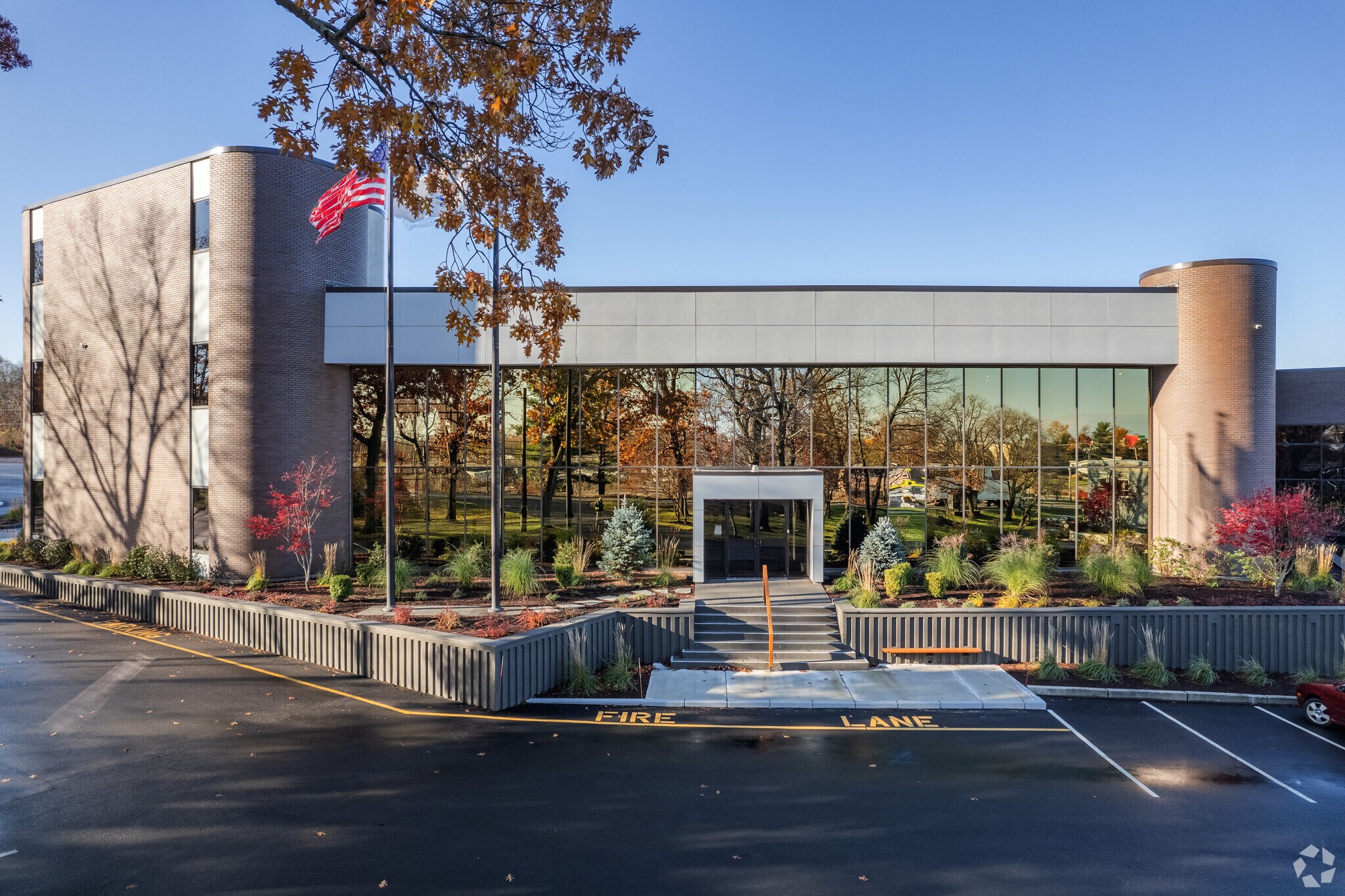 1 Albion Rd, Lincoln, RI for lease Primary Photo- Image 1 of 10