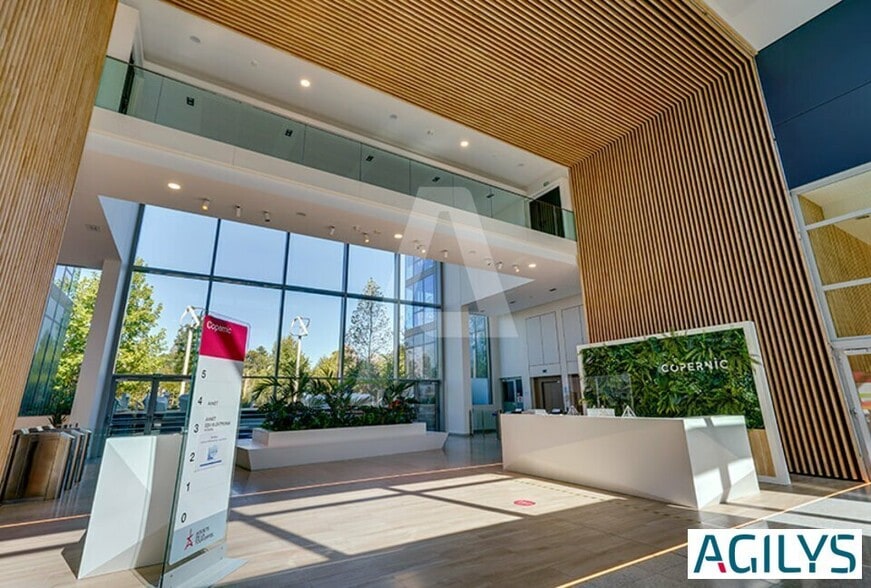 10-12 Rue Jean Bart, Massy à louer - Hall d’entrée - Image 2 de 10